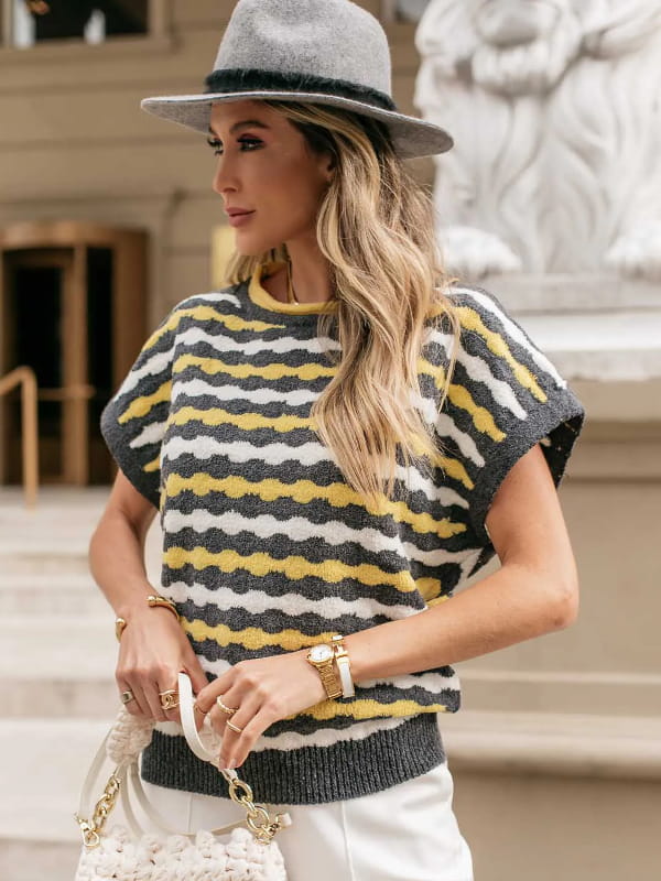 Colete de tricot listrado cinza branco e amarelo